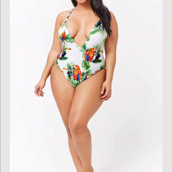 ⭐️HOST PICK⭐️ Plus-size one piece parrot print swimsuit - Picture 5 of 5